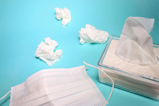 花粉症でのくしゃみ、鼻水、鼻づまり、目のかゆみ、息苦しい
